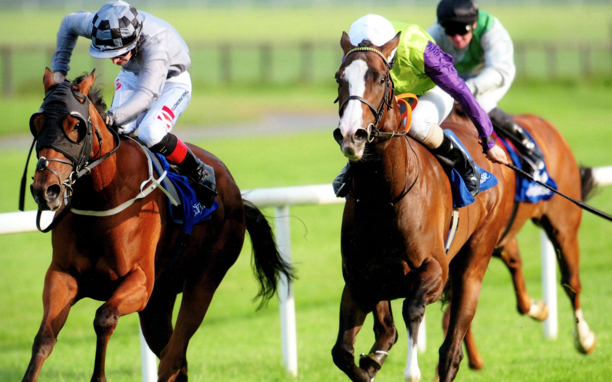 ELEGANT DRAMA makes it a treble on the night in the Irish Stallion Farms EBF M'dn at Fairyhouse, 31s
